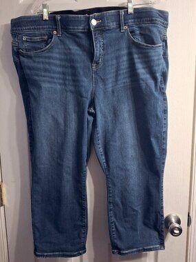 Torrid Crop Bombshell Premium Skinny Stretch, Size 22